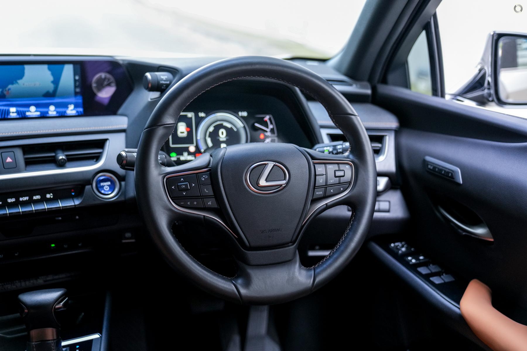 
								2021 Lexus UX MZAH10R UX250h Sport Luxury Hatchback 5dr E-CVT 1sp 2WD 2.0i/80kW Hybrid – #817 full									