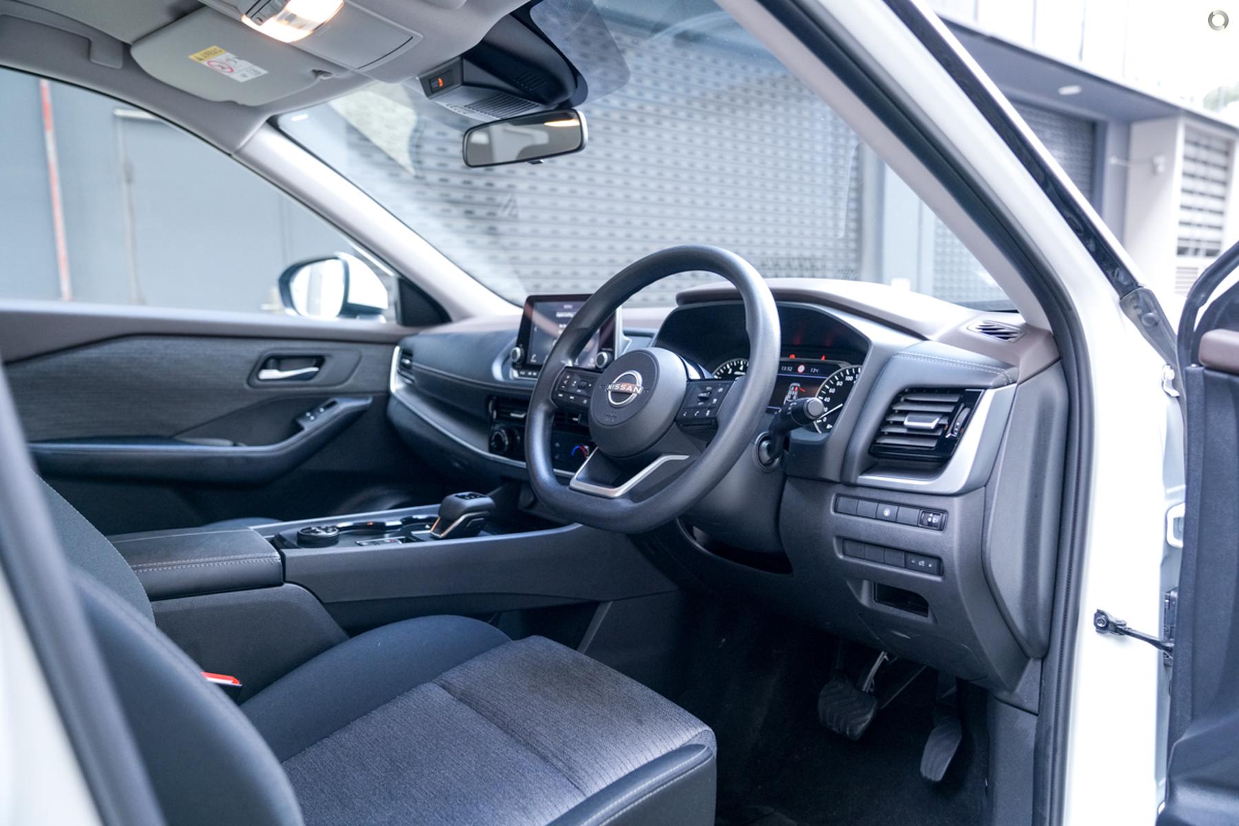 
								2024 Nissan X-TRAIL T33 MY24 ST Wagon 7st 5dr X-tronic 7sp 4WD 2.5i – #815 full									
