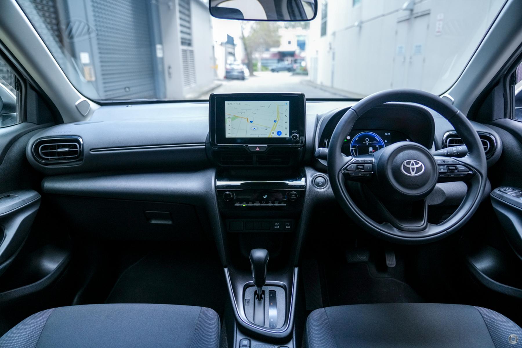 
								2025 Toyota Yaris Cross MXPJ10R GX Wagon 5dr CVT 1sp 2WD 1.5i/59kW Hybrid – #826 full									