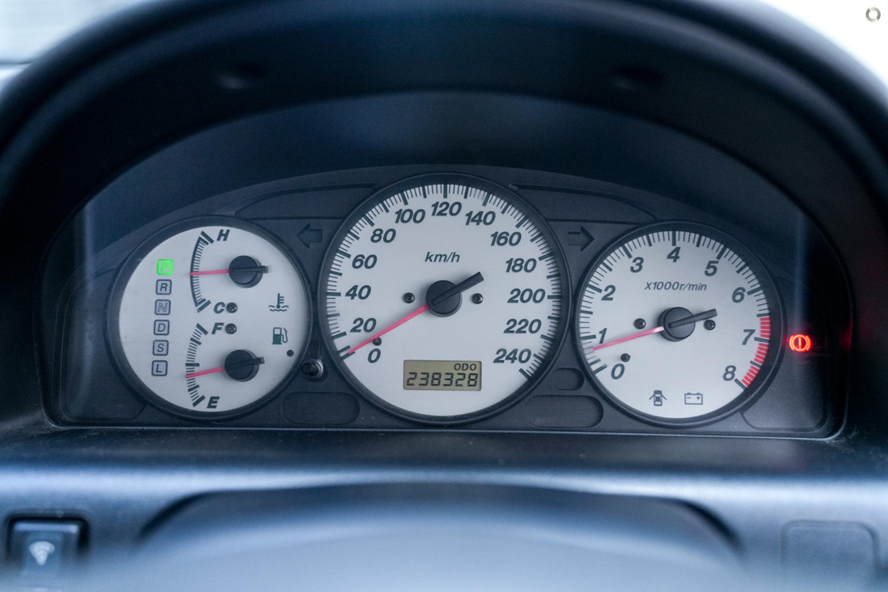
								2002 Mazda 626 GF Classic Eclipse Sedan 4dr Auto 4sp 2.0i – #674 full									