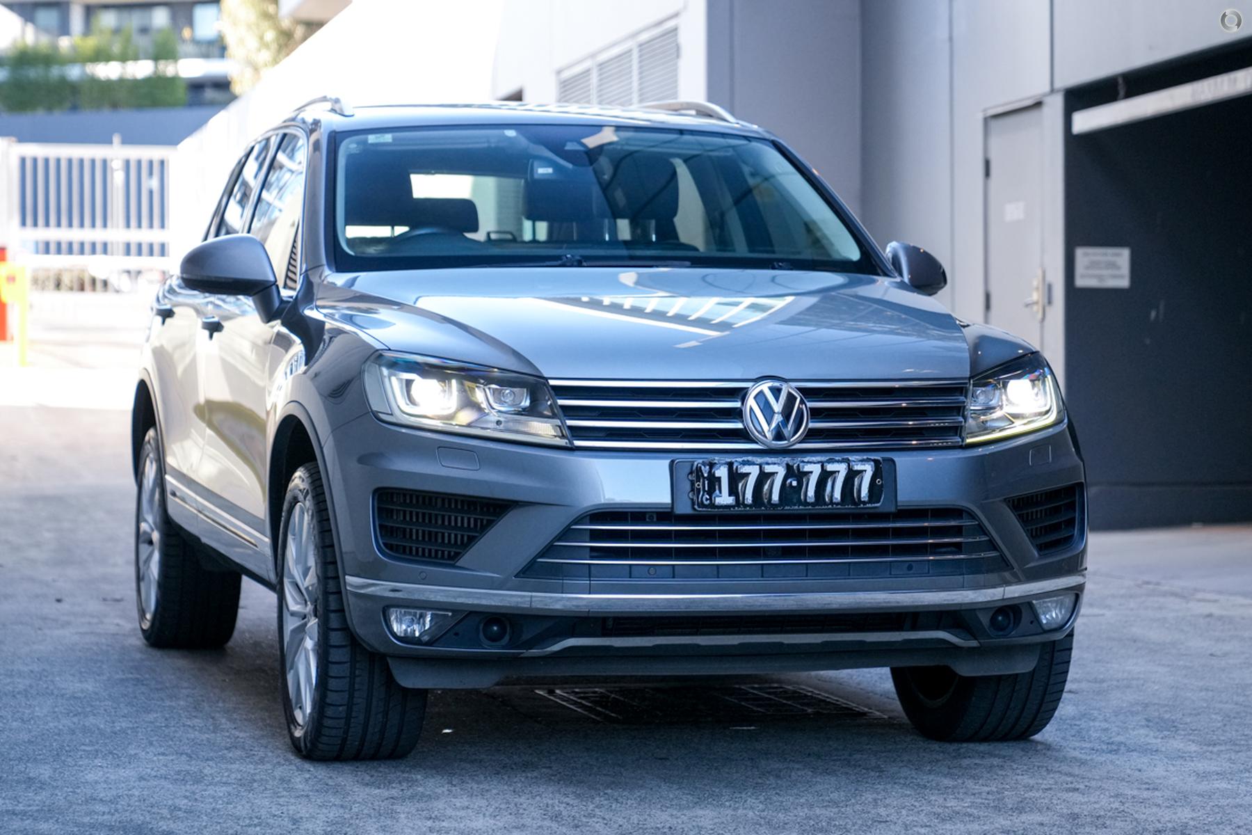 2015 Volkswagen Touareg 7P MY16 V6 TDI Wagon 5dr Tiptronic 8sp 4MOTION 3 0DT 01