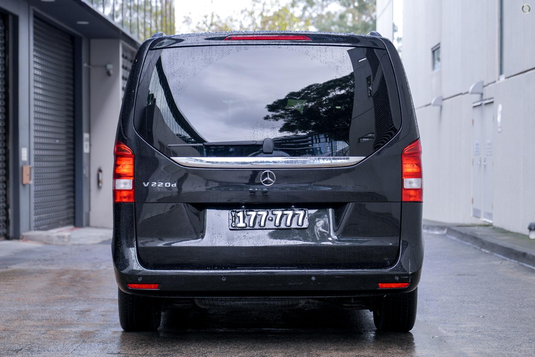 
								2017 Mercedes-Benz V-Class 447 V220 d Wagon 7st 5dr 7G-TRONIC + 7sp 2.1DTT – #863 full									