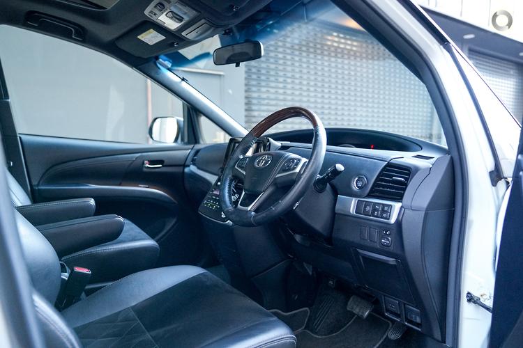 
								2019 Toyota Tarago GSR50R Ultima Wagon 7st 5dr Spts Auto 6sp 3.5i full									