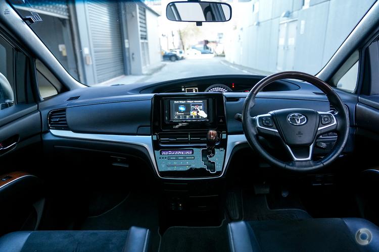 
								2019 Toyota Tarago GSR50R Ultima Wagon 7st 5dr Spts Auto 6sp 3.5i full									